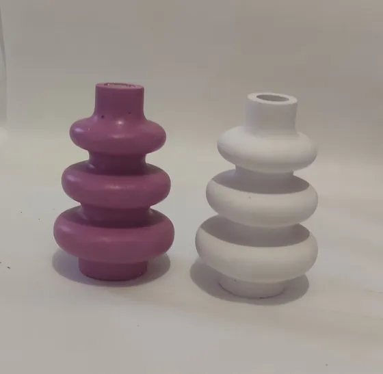 Стильна гіпсова вазочка