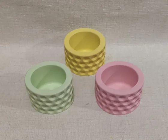 Стильне гіпсове кашпо з ямочками