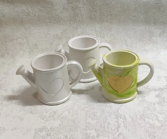 Гіпсове кашпо лійочка з серцем