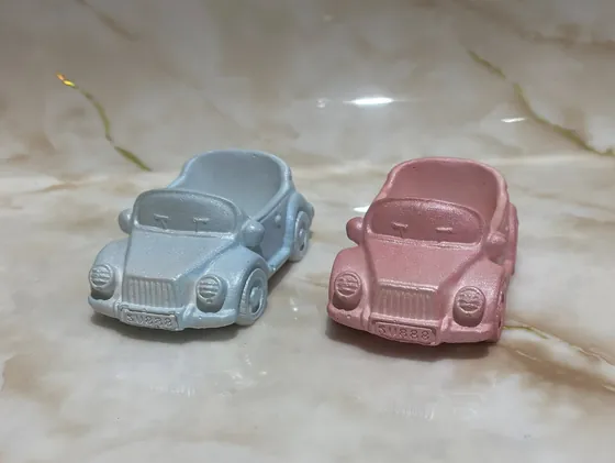 Гіпсові кашпо у формі автомобіля