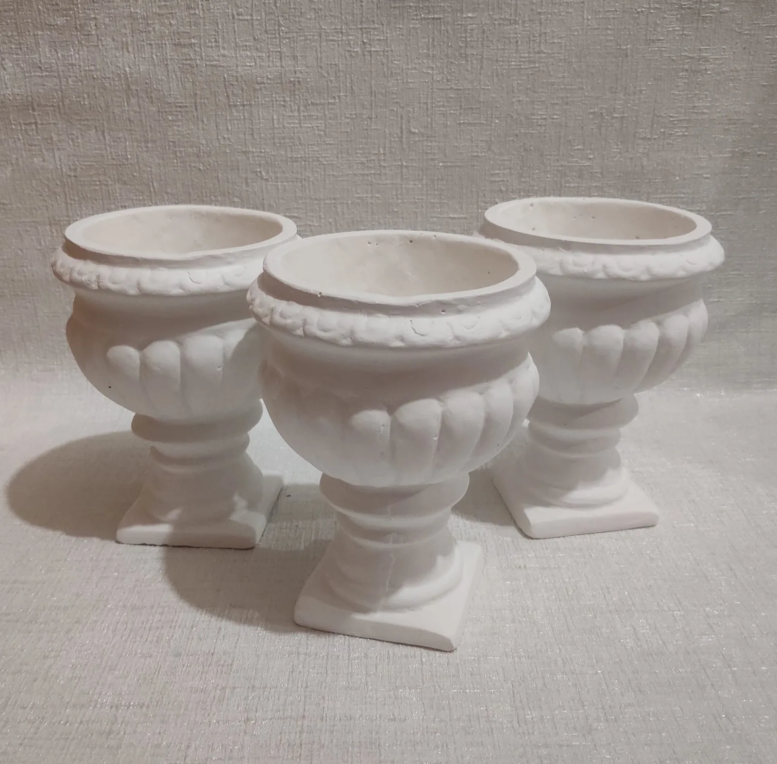 Гіпсове кашпо чаша