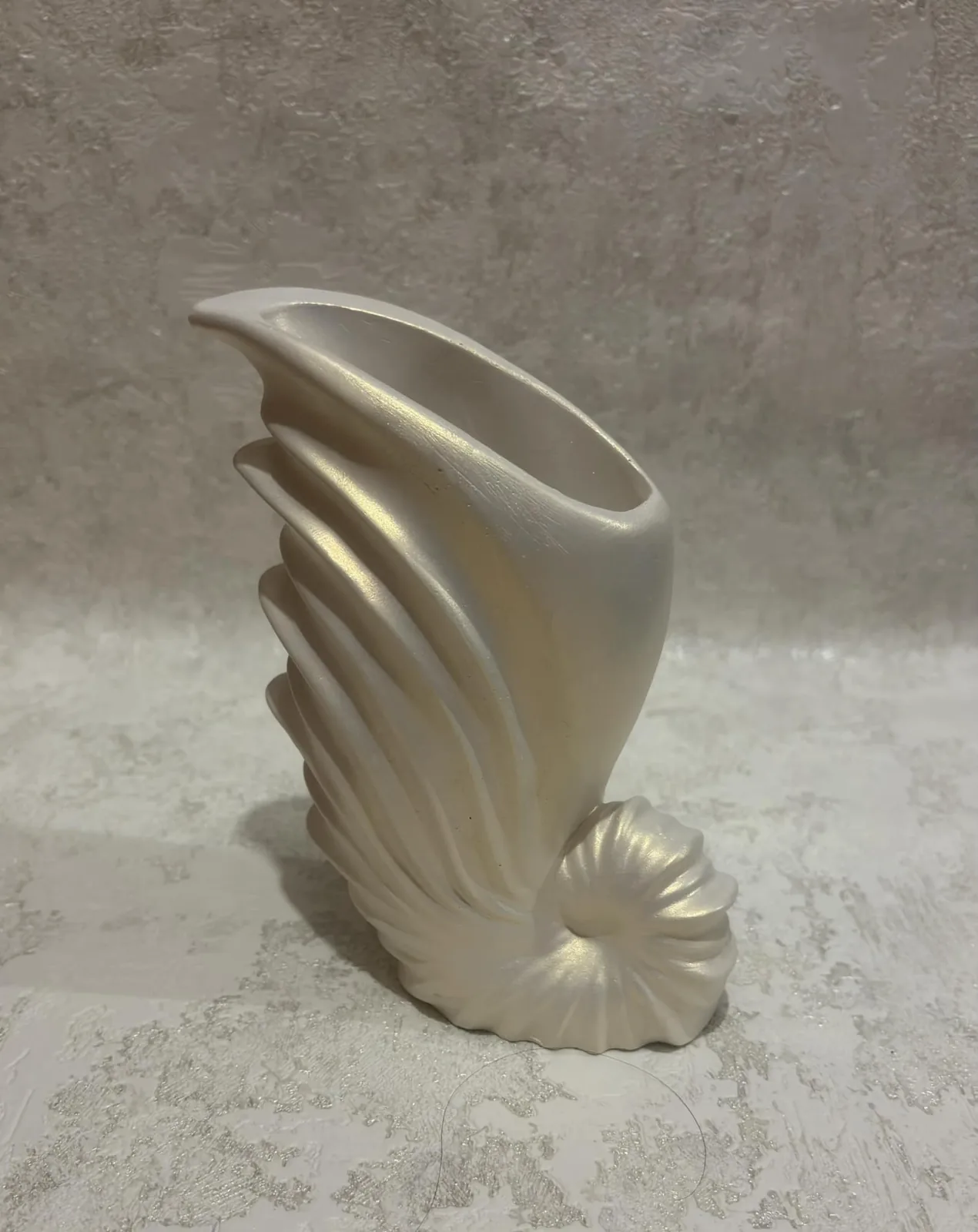 Гіпсове кашпо Ваза-мушля