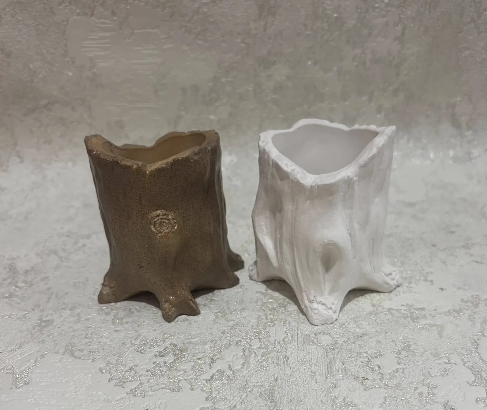 Гіпсові кашпо в стилі натурального дерева