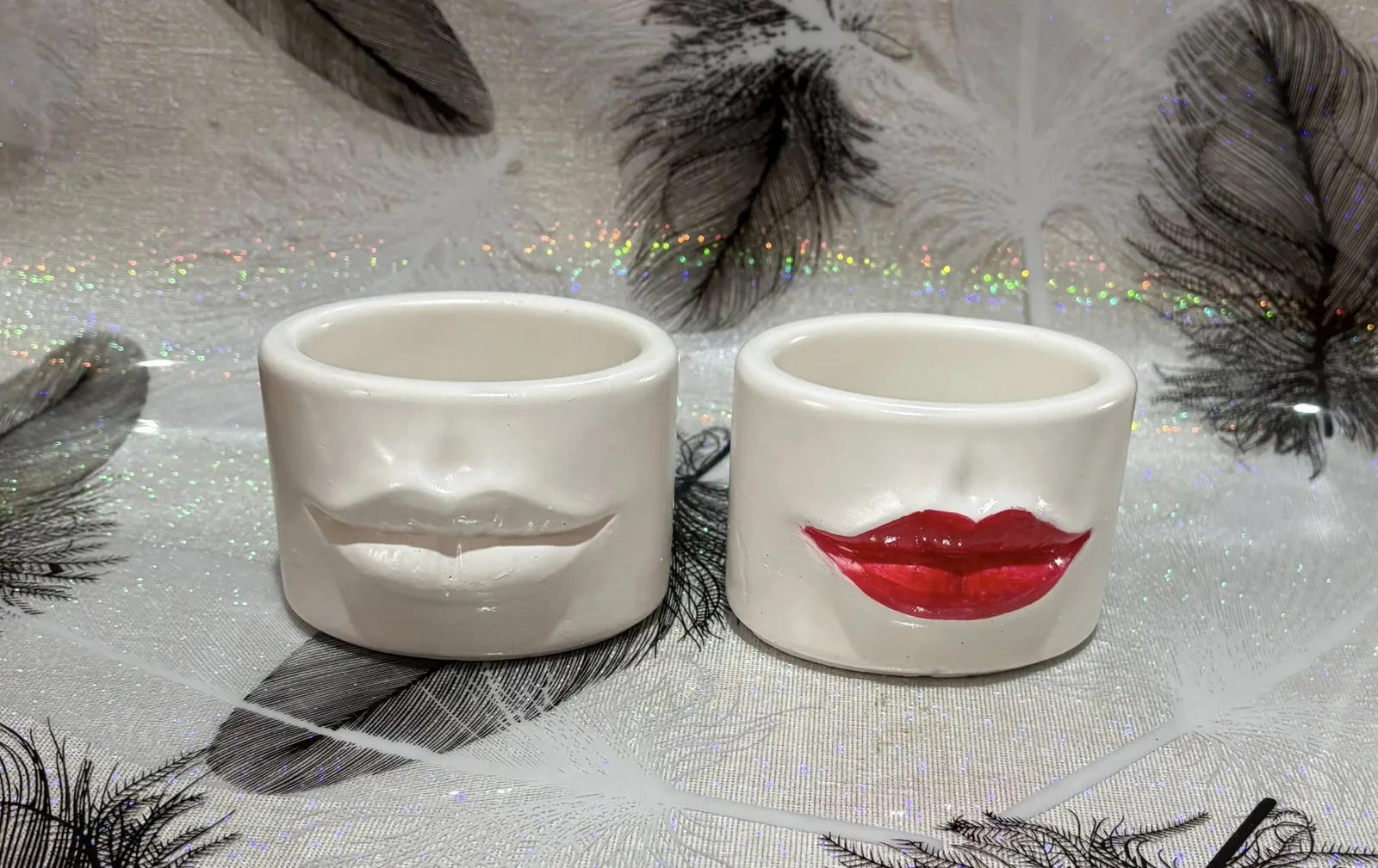 Гіпсові кашпо з вустами