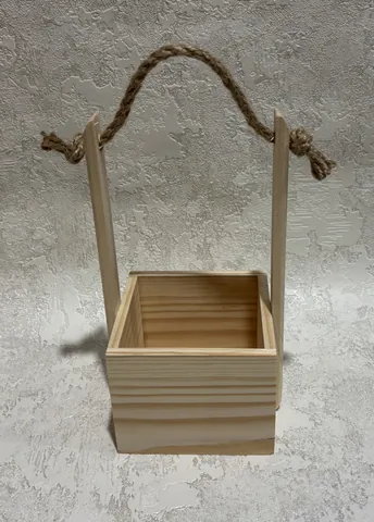 Дерев'яне кашпо  10x10x8 см